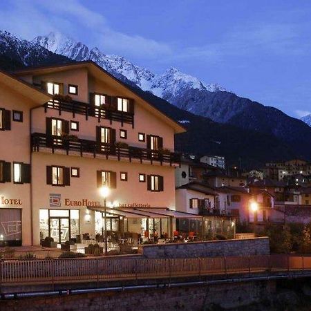 Euro Hotel Едоло Екстериор снимка